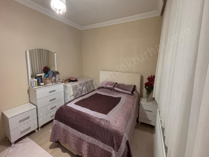 225 M2  FATİH  MAH. DOGALGAZLI BAHÇELİ EV