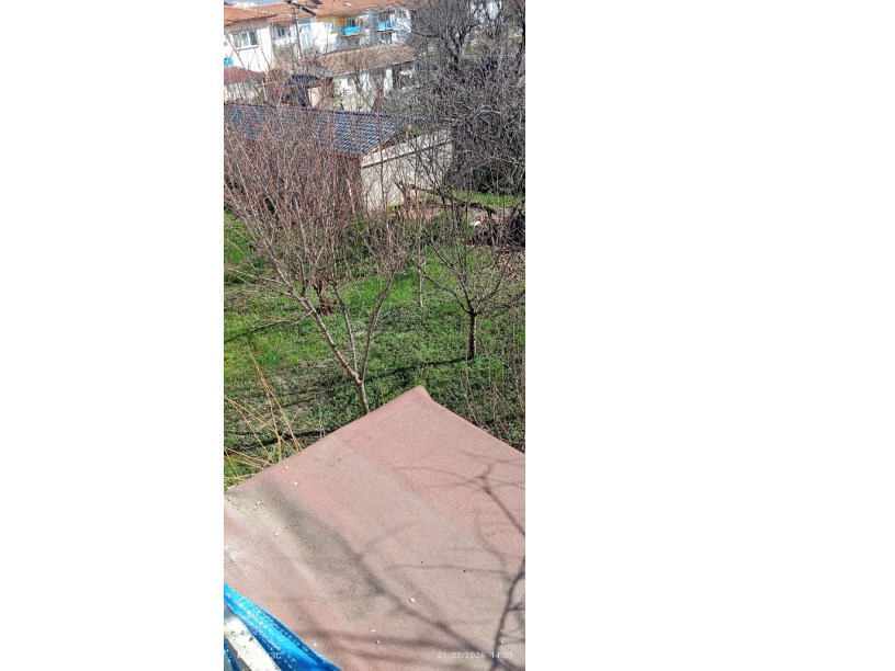 2. KAT  DAİRE  BAHÇELİ