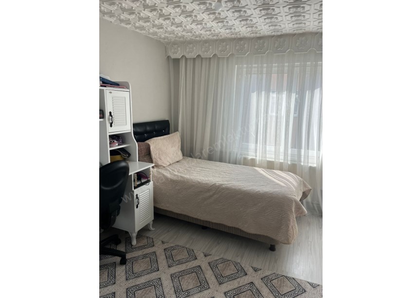 120 M2  SATILIK  DAİRE  GÜNEY  BATI  ÇEPHELİ