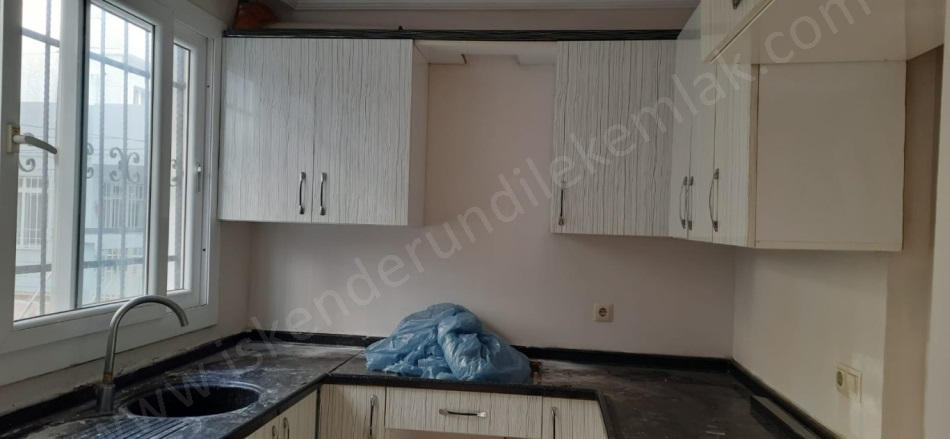 Pirireis Mah. İskenderun Satılık Daire |  2+1 Oda | 90M2 3.000.000Tl  Krediye Uygun  | Zemin Kat | Klima | 1 Banyo | 2 Yatak Odası Resim-2