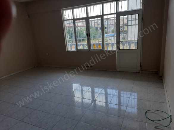 Dilara Sitesi Palmiye Hastyakın Okui Ve Semt Pazarı Cıvarıda Kiralık Daire 3+1 iskenderun ismet inönü Mah