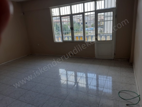 İsmet İnönü Mah. İskenderun Kiralık Daire |  3+1 Oda | 120M2 Aylık 17.000Tl  Krediye Uygun  | 1. Kat | Klima Resim-3