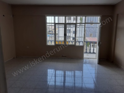 Dilara Sitesi Palmiye Hastyakın Okui Ve Semt Pazarı Cıvarıda Kiralık Daire 3+1 İskenderun İsmet İnönü Mah