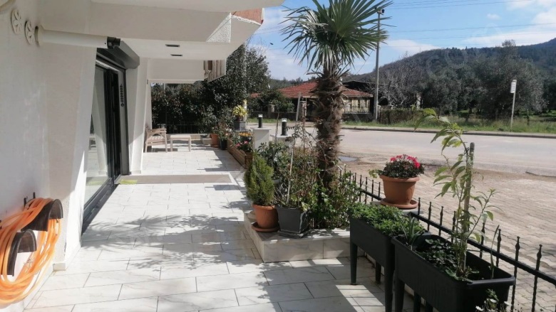 Karpuzdere Mah. Çınarcık Kiralık Ofis / Büro |  1+1 Oda | 130M2 Yıllık 26.000Tl | Doğalgaz(Kombi) | 1 Banyo Resim-2