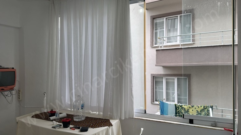 Karpuzdere Mah. Çınarcık Satılık Daire |  2+1 Oda | 70M2 1.450.000Tl Eşyalı  | 3. Kat | 1 Banyo | 1 Yatak Odası Resim-1