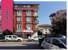 BAHÇELİEVLERDE 50 M2 KİRALIK BOŞ İŞYERİ