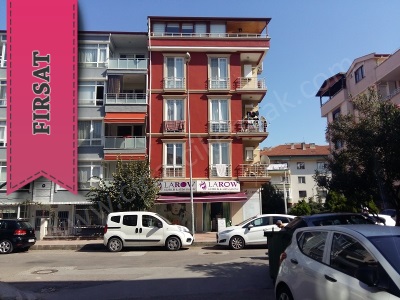 Fatih Cd İmar Sokakta Yeni Binada Takaslı 3+1 Satılık Dükkan Merkez Bahçelievler Mah