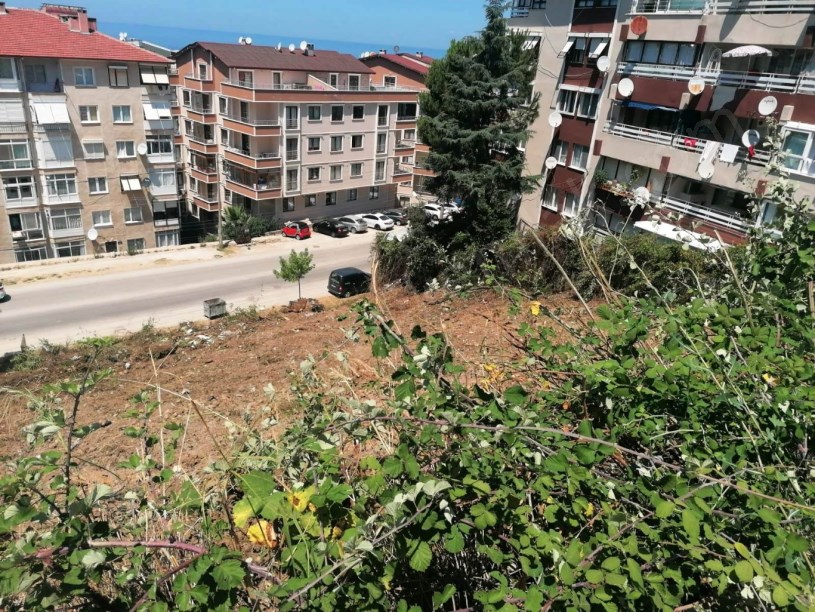 MERKEZDE,  DENİZ MANZARALI 4 KAT İMARLI 1398M2    PAZARLIĞA AÇIK TAKASLI