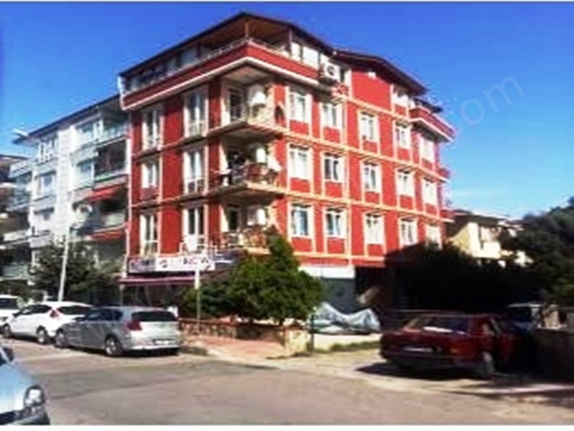 BAHÇELİEVLERDE 50 M2 KİRALIK BOŞ İŞYERİ