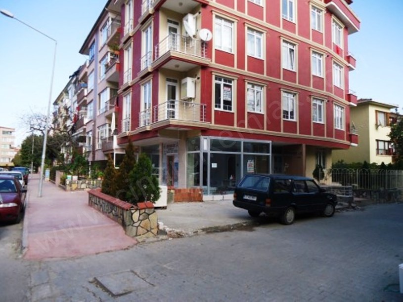 BAHÇELİEVLERDE 50 M2 KİRALIK BOŞ İŞYERİ