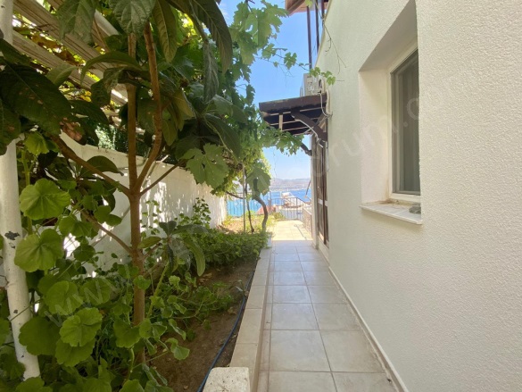 Yahşi Mah. Bodrum Satılık Villa |  4+2 Oda |13.800.000Tl | Tripleks | Klima | 2 Banyo | 4 Yatak Odası Resim-4