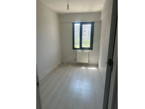 Tepekule Mah. Bayraklı  Satılık Daire |  3+1 Oda | 100M2 5.750.000Tl  Krediye Uygun  | 4. Kat | Doğalgaz(Kombi) | 1 Banyo | 1 Yatak Odası Resim-5