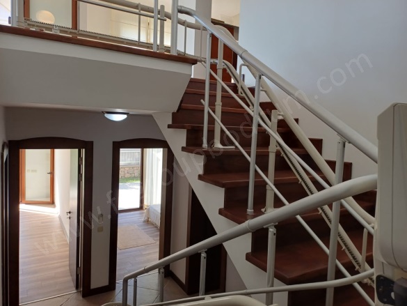 Turgutreis Mah. Bodrum Kiralık Müstakil Ev |  4+1 Oda | 220M2 Yıllık 85.000Tl Eşyalı  | Villa | Klima | 2 Banyo | 4 Yatak Odası Resim-5