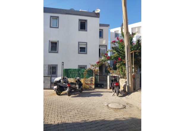 Akçaalan Mah. Bodrum Satılık Daire |  2+1 Oda | 75M2 5.500.000Tl | 2. Kat | Klima Resim-1