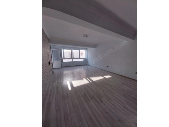 Akçaalan Mah. Bodrum Satılık Daire |  2+1 Oda | 75M2 5.500.000Tl | 2. Kat | Klima Resim-4