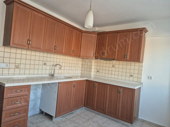 Turgutreis Mah. Bodrum Kiralık Daire |  1+1 Oda | 115M2 Aylık 35.000Tl | 3. Kat | Klima | 1 Banyo | 1 Yatak Odası Resim-2