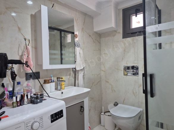 İslamhaneleri Mah. Bodrum Satılık Bina |  4+2 Oda | 198M2 24.000.000Tl | Klima | 3 Banyo Resim-3