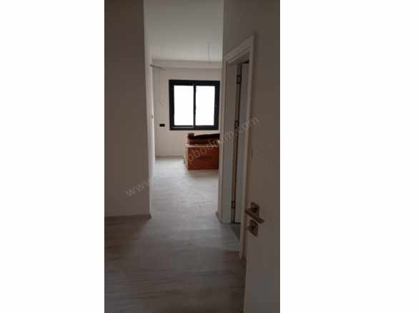 Akçaalan ilkokul Yanında Yeni Binada Manzaralı 2+1 Eşyasız Giriş Katı Kiralık Daire Bodrum Mah Fc Group