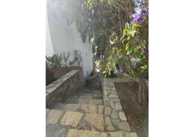 Turgutreis Mah. Bodrum Kiralık Daire |  2+1 Oda | 69M2 Aylık 45.000Tl | 3. Kat | Klima Resim-2