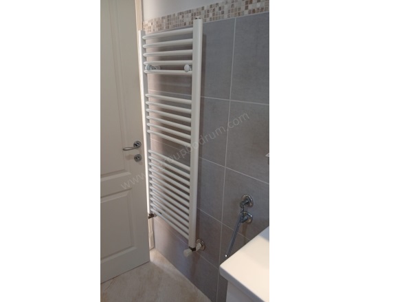 Turgutreis Mah. Bodrum Kiralık Daire |  3+1 Oda |Aylık 85.000Tl Eşyalı  | 3. Kat | Klima | 2 Banyo | 3 Yatak Odası Resim-2