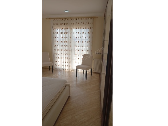 Turgutreis Mah. Bodrum Kiralık Daire |  3+1 Oda |Aylık 85.000Tl Eşyalı  | 3. Kat | Klima | 2 Banyo | 3 Yatak Odası Resim-5