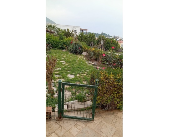 Karabağ Mah. Bodrum Kiralık Daire |  2+1 Oda | 88M2 Yıllık 48.000Tl Eşyalı  | Bahçe Katı | Klima | 1 Banyo | 2 Yatak Odası Resim-1