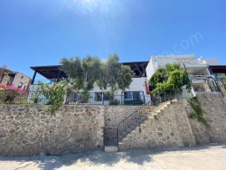 Bodrum Yahşi Mah. Satılık Villa 4+2 | Tripleks | Klima | 2 Banyo | 4 Yatak Odası