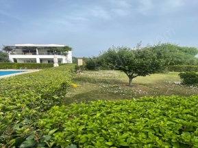 Muğla Bodrum Konacık Mah. Kiralık Daire 3+1 90 M2  Bahçe Katı | Klima | 1 Banyo | 3 Yatak Odası