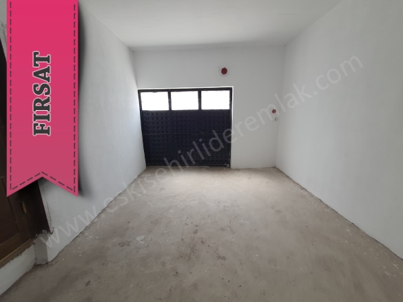 Emek Mah. Odunpazarı Satılık Müstakil Ev |  4+2 Oda | 150M2 5.850.000Tl  Krediye Uygun  | Müstakil | Doğalgaz(Kombi) | 2 Banyo | 4 Yatak Odası Resim-3