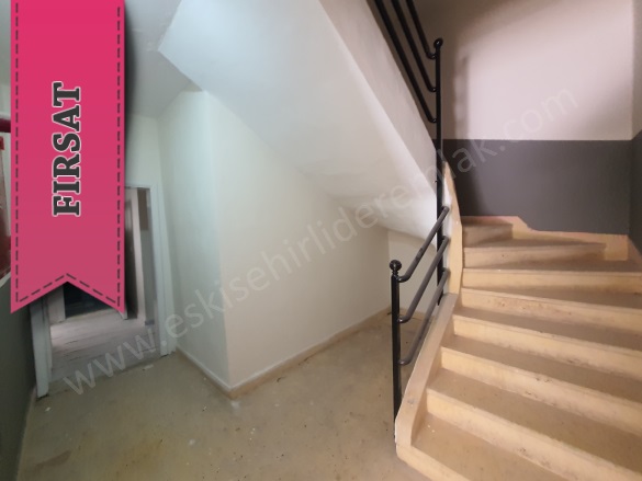 Emek Mah. Odunpazarı Satılık Müstakil Ev |  4+2 Oda | 150M2 5.850.000Tl  Krediye Uygun  | Müstakil | Doğalgaz(Kombi) | 2 Banyo | 4 Yatak Odası Resim-4