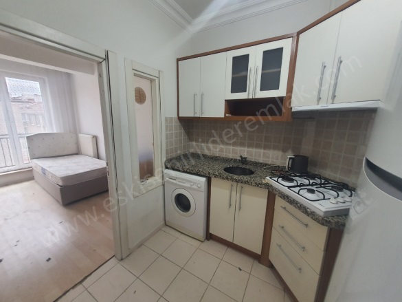Bahçelievler Mah. Tepebaşı Kiralık Daire |  1+1 Oda | 55M2 Aylık 12.500Tl  Krediye Uygun  Eşyalı  | 4. Kat | Doğalgaz(Kombi) | 1 Banyo | 1 Yatak Odası Resim-4