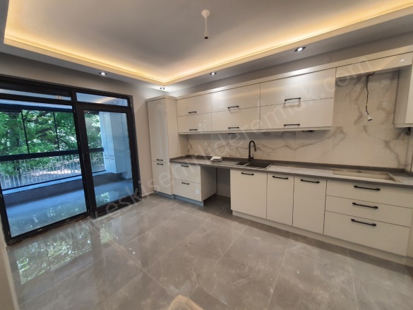 Merkez Yeni Mah. Tepebaşı Satılık Daire |  3+1 Oda | 150M2 7.500.000Tl  Krediye Uygun  | 2. Kat | Yerden Isıtma | 2 Banyo | 3 Yatak Odası Resim-2