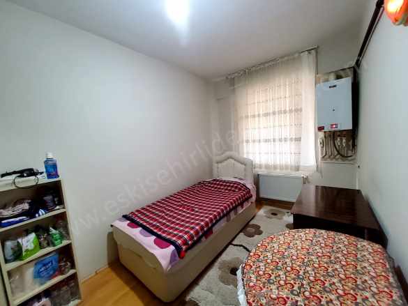 Eskişehir Büyükdere Mahallesi Atakul Sokakda Kiralık Daire 1+1 Eşyalı Odunpazarı