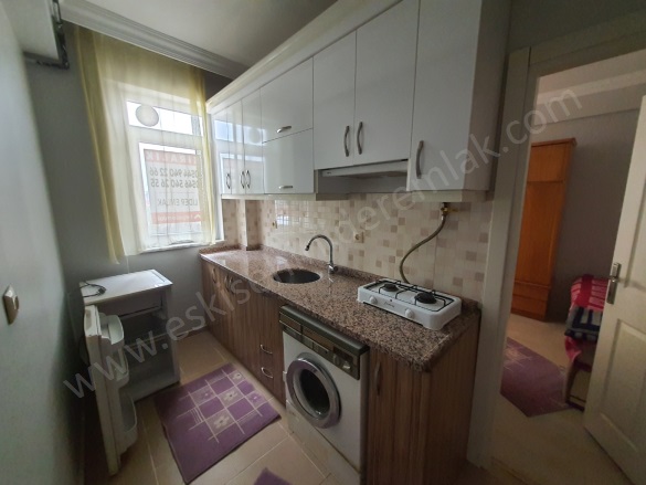 Şirintepe Mah. Tepebaşı Kiralık Daire |  1+1 Oda | 55M2 Aylık 13.500Tl | 4. Kat | Doğalgaz(Kombi) | 1 Banyo | 1 Yatak Odası Resim-2