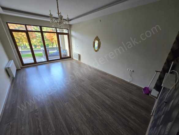 Eskişehir Kurtuluş Mahallesinde Kiralık Daire 2+1 100M2 Odunpazarı