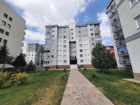 Eskişehir Büyükdere Mahallesi Irmak Sitesinde Satılık Daire 3+1 160M2 Odunpazarı