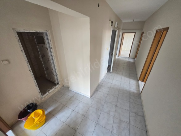 Kurtuluş Mah. Odunpazarı Kiralık Daire |  3+1 Oda | 125M2 Aylık 16.000Tl  Krediye Uygun  | 9. Kat | Doğalgaz(Kombi) | 1 Banyo | 3 Yatak Odası Resim-4