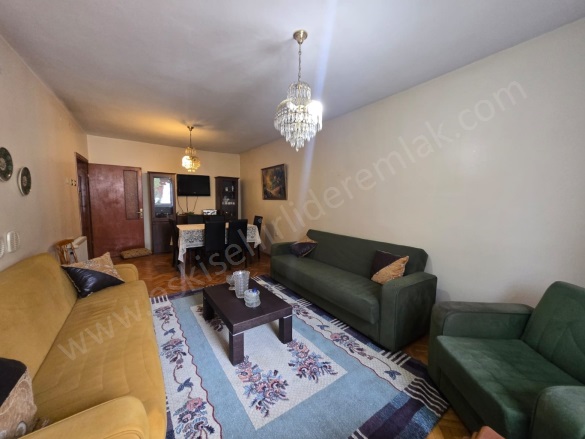 Vişnelik Mah. Odunpazarı Kiralık Daire |  3+1 Oda | 115M2 Aylık 16.000Tl | 2. Kat | Doğalgaz(Kombi) | 1 Banyo | 3 Yatak Odası Resim-3