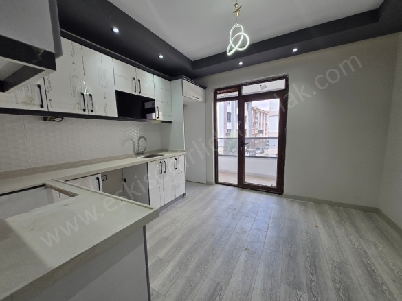 Esentepe Mah. Tepebaşı Satılık Daire |  3+1 Oda | 120M2 4.250.000Tl | 1. Kat | Doğalgaz(Kombi) | 1 Banyo | 1 Yatak Odası Resim-1