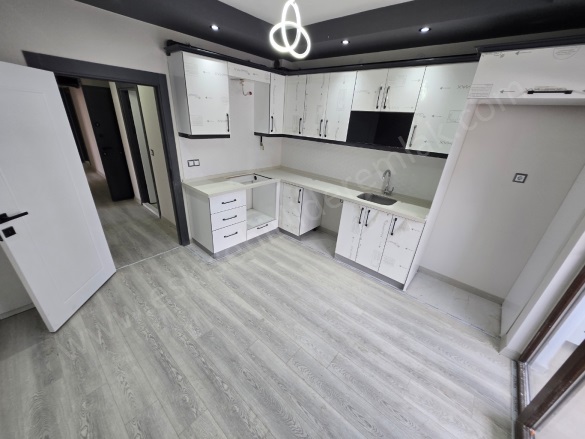 Esentepe Mah. Tepebaşı Satılık Daire |  3+1 Oda | 120M2 4.250.000Tl | 1. Kat | Doğalgaz(Kombi) | 1 Banyo | 1 Yatak Odası Resim-4