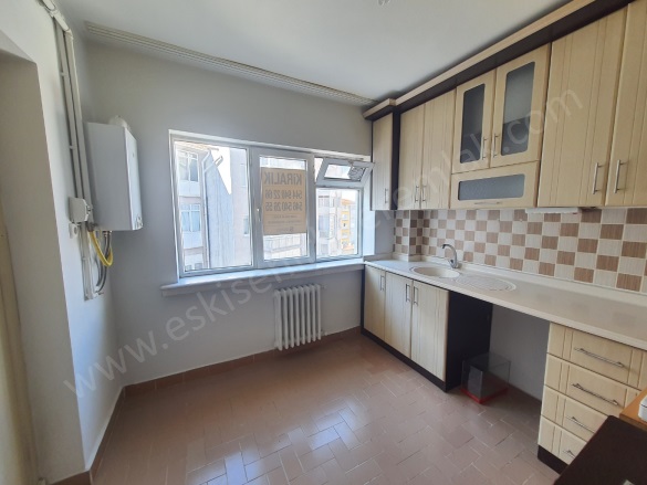 Ağaçhisar Mah. Alpu Satılık Daire |  3+1 Oda | 130M2 3.000.000Tl | 9. Kat | Merkezi Isınma | 1 Banyo | 3 Yatak Odası Resim-2