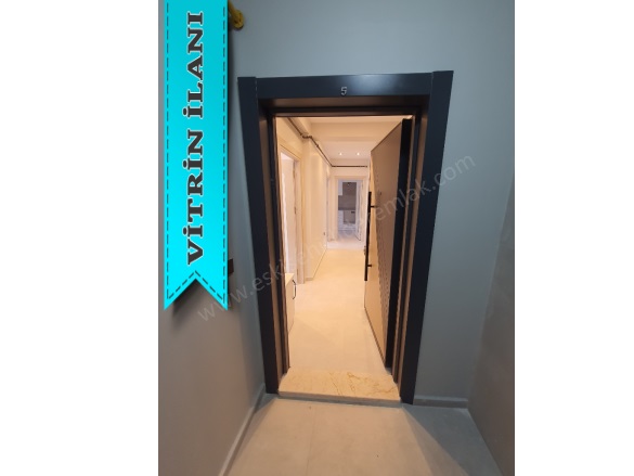 Çamlıca Mah. Tepebaşı Satılık Daire |  2+1 Oda | 90M2 3.200.000Tl  Krediye Uygun  | 1. Kat | Yerden Isıtma | 1 Banyo | 2 Yatak Odası Resim-5