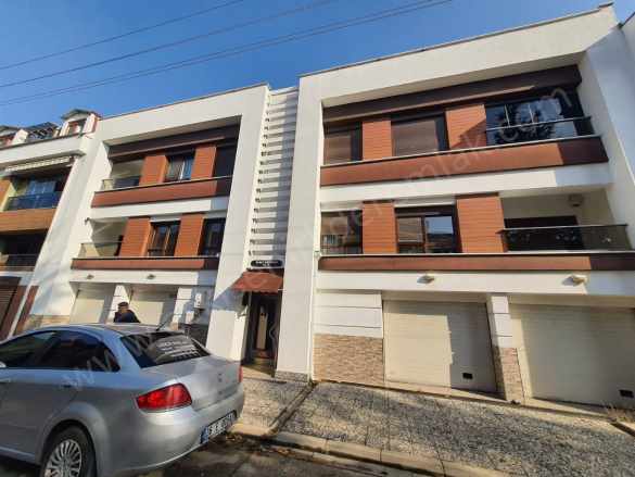 Eskişehir Sümer Mahallesinde Kiralık Daire 3+1 162M2 1 Kat Odunpazarı