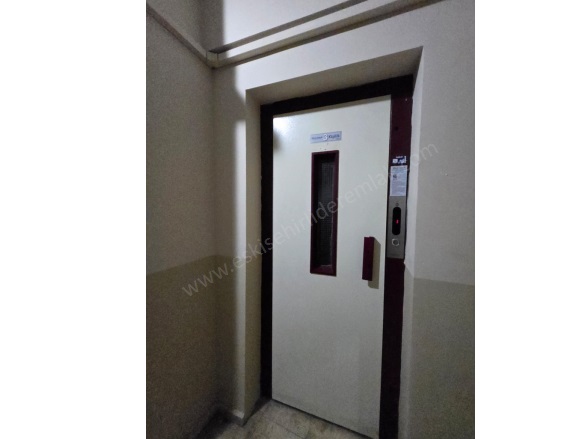 Yenibağlar Mah. Tepebaşı Kiralık Daire |  1+1 Oda | 65M2 Aylık 13.500Tl | 1. Kat | Doğalgaz(Kombi) | 1 Banyo | 1 Yatak Odası Resim-4