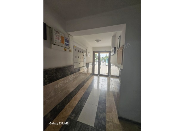 Uluönder Mah. Tepebaşı Kiralık Daire |  2+1 Oda | 100M2 Aylık 27.500Tl  Krediye Uygun  Eşyalı  | 2. Kat | Doğalgaz(Kombi) | 1 Banyo | 2 Yatak Odası Resim-3