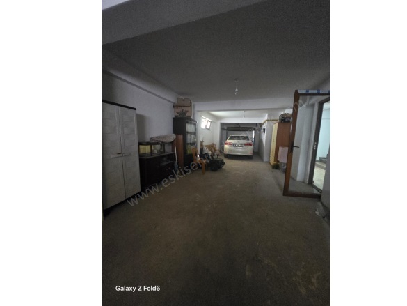 Uluönder Mah. Tepebaşı Kiralık Daire |  2+1 Oda | 100M2 Aylık 27.500Tl  Krediye Uygun  Eşyalı  | 2. Kat | Doğalgaz(Kombi) | 1 Banyo | 2 Yatak Odası Resim-4