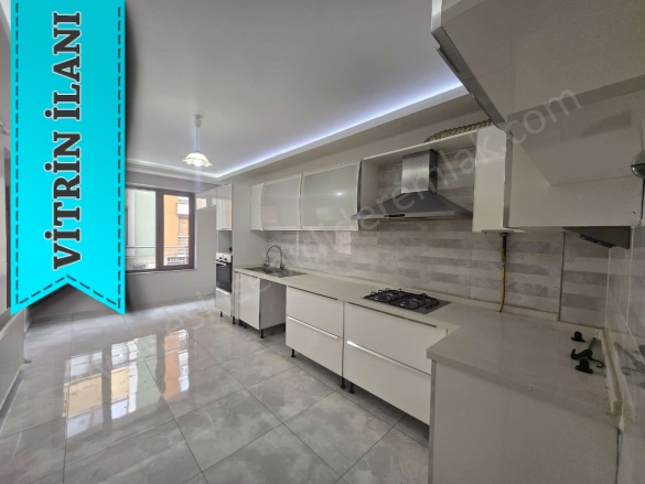Deliklitaş Mah. Odunpazarı Satılık Daire |  4+1 Oda | 190M2 9.950.000Tl  Krediye Uygun  | 1. Kat | Doğalgaz(Kombi) | 2 Banyo | 4 Yatak Odası Resim-2