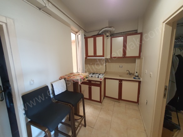 Yenibağlar Mah. Tepebaşı Satılık Daire |  1+1 Oda | 50M2 2.650.000Tl  Krediye Uygun  Eşyalı  | 4. Kat | Doğalgaz(Kombi) | 1 Banyo | 1 Yatak Odası Resim-1
