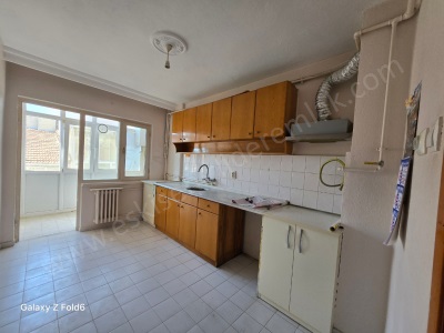Eskişehir Kırmızıtoprak Mahallesinde Kiralık Daire 2+1 Odunpazarı Mah