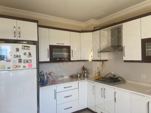 Sofular Mah. Merzifon Satılık Daire |  3+1 Oda | 155M2 3.750.000Tl  Krediye Uygun  | 4. Kat | Doğalgaz(Kombi) | 2 Banyo | 2 Yatak Odası Resim-3